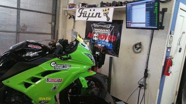 CMRA 300 Endurance bike in for custom tuning with a power commander PCV on our DynoJet