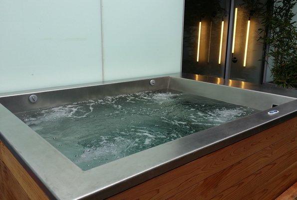 Stainless Spa