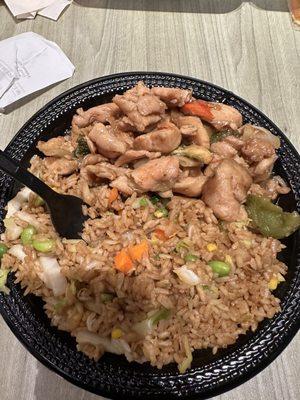 Chicken with vegetables and fried rice