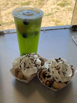 Mini Donuts with a Customized Lemonade