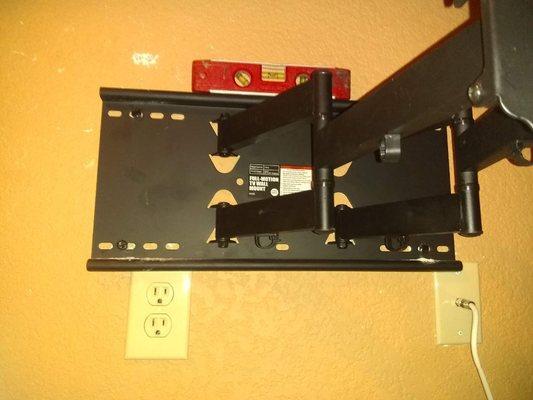 Tv mounting