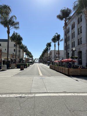 I spy the ocean off of Main Street!