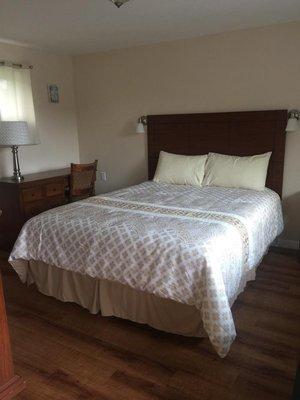 Newly renovated queen bed Room view