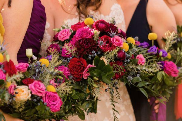 We offer free wedding consultations for your floral vision! Call today at 419-885-7033 and book yours.