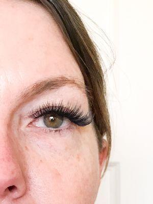 Volume lashes