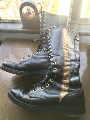 Vintage boots renewed by La Gondola