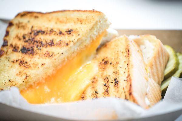 Garlic Grilled Cheese Sandwich