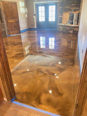 Metallic flooring