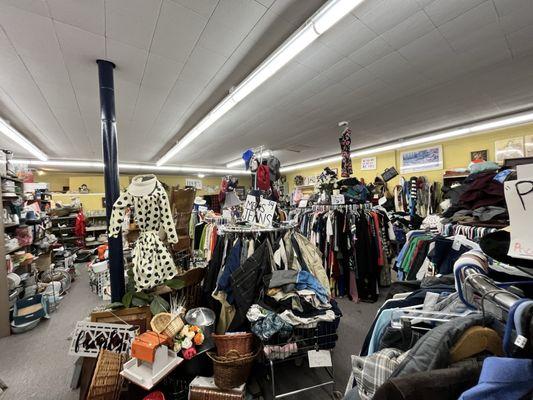 Willamina Thrift Store