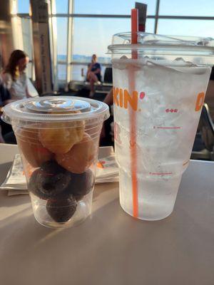 Munchkins & ice water