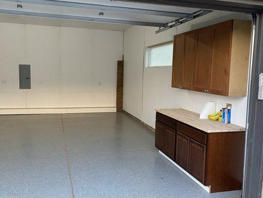 Just some garage cabinets in Denver thought I had the ceiling in this photo but doesn't look like it, I'm a carpenter not a photographer;)