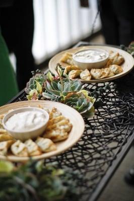 Vegetarian Roasted Ravioli with Sesame Cream Dipping Sauce