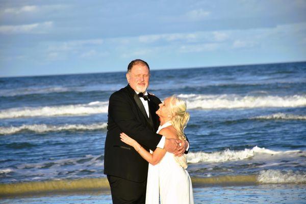 Perfect Ceremony On New Smyrna Beach