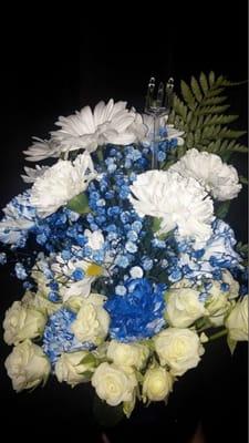 This is what was received. I could have paid $15 for the same bouquet. You can't tell me this is a bouquet worth $70