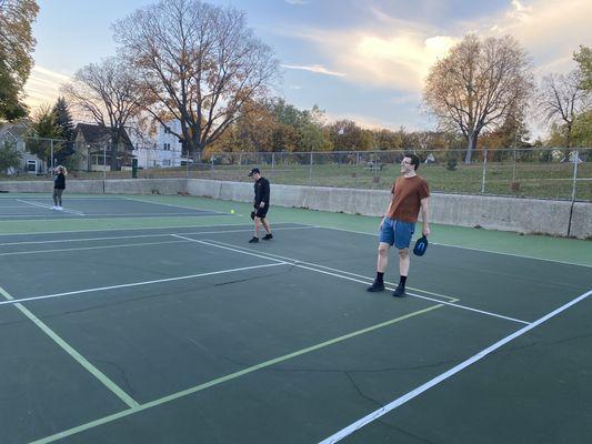 Pickleball/Tennis Courts