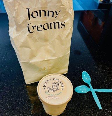 Jonny Creams Take Out