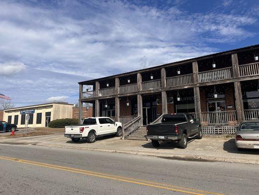 I had gotten to the restaurant with first open, there were no cars parked in front