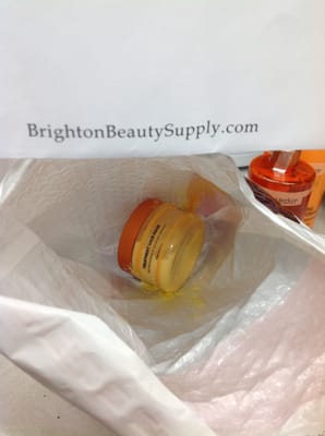 Hair mask I received from BrightonBeautySupply.com in poor condition due to poor packing.