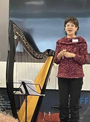 We make learning harp, piano and voice easy and fun!