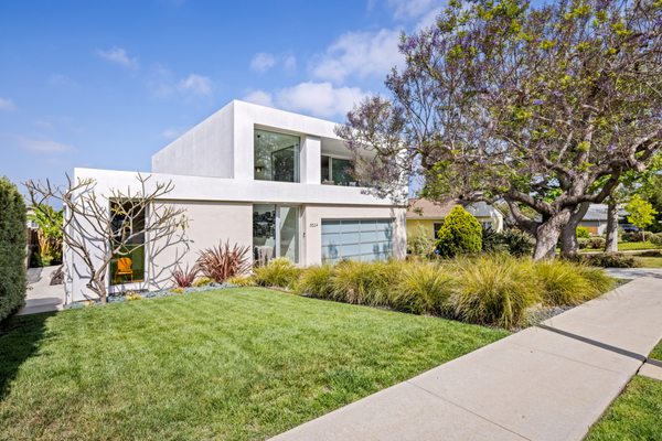 SOLD 3424 Mountain View Ave, 90066 Bruce Mitchell, REALTOR® Lic#: 00963197 of Berkshire Hathaway HomeServices California Properties