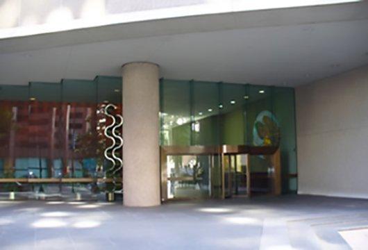 This is the entrance to Suneva Webcasting LLC's office building at 650 Poydras Street in New Orleans, LA