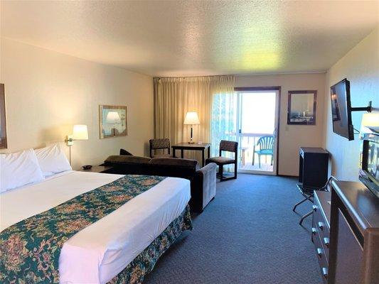 King Riverfront Room