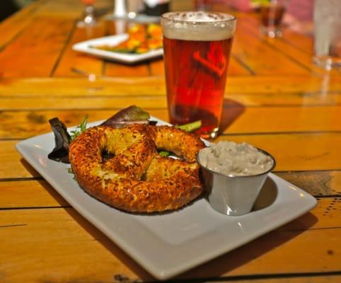 Pepper Jack Pretzel Appetizer