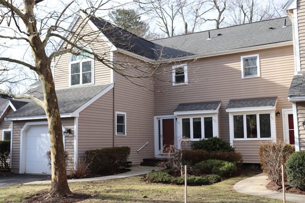 Bishops Forest Condo, Waltham - 2-bedroom, 2-bath, 2000 sq.ft.