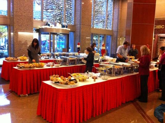 Complimentary Holiday Breakfast Buffet from Dagar's!