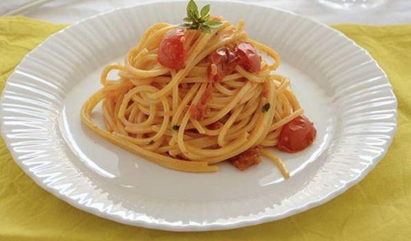 Spaghetti Our Sunday Apericena with a Taste of Pasta and a glass of wine