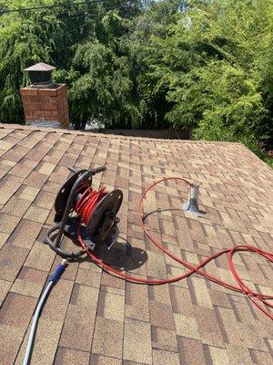 Hijack machine cleaning a pipe from the roof