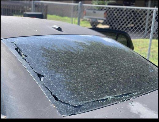 Barrera’s auto glass