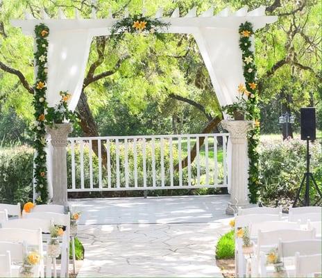 Gardens at old town helotes