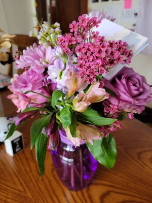 Gorgeous purple and pink flowers that are still blooming!