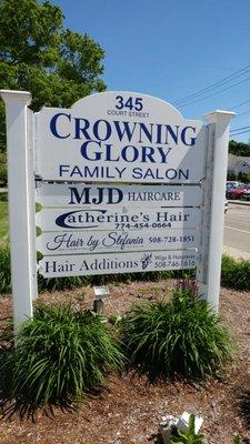 Crowning Glory Family Salon