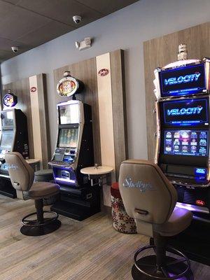 5 Slot & Video Poker machines!