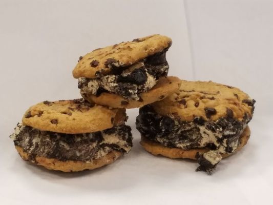 Pam's Oreo surprise chocolate chip cookie sandwich