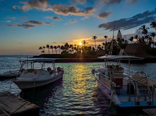 The Kailua pier at sunset taken from the Alii Drive seawall.