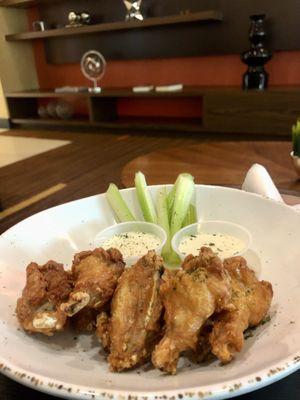 Delicious chicken wings - so crispy