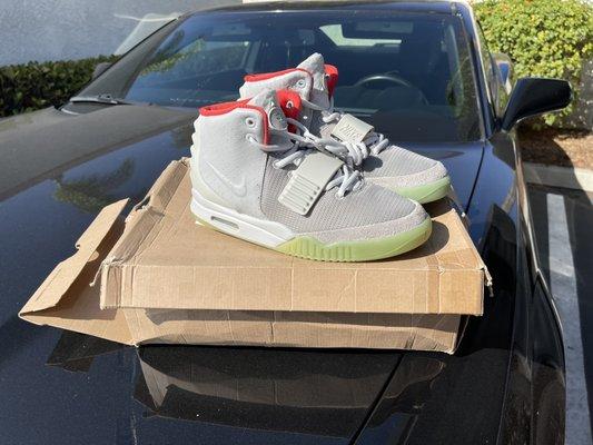 Air Yeezy II Pure Platinum