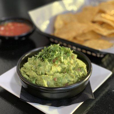 Guacamole (Small) & chips