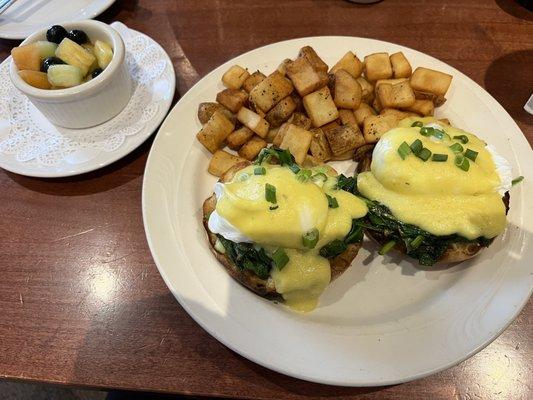 Eggs Benny (a la carte breakfast)