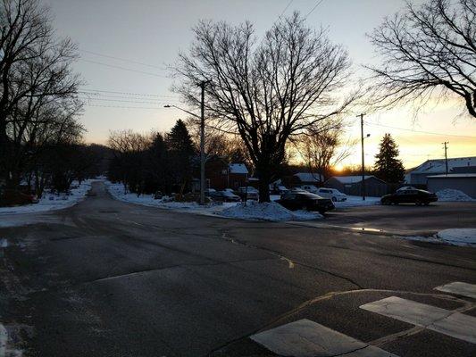 Quite a few short dead end streets on the north side of town