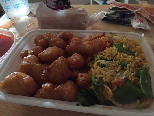 Sweet n Sour Chicken Combo wit Veggie Fried Rice