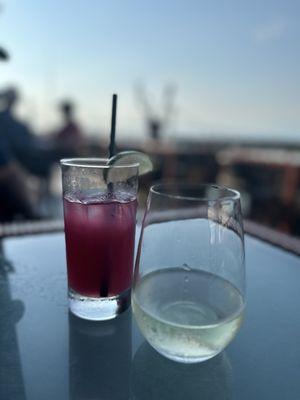 Maui Mule and Sauvignon Blanc.