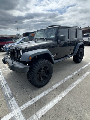 4 new Nitto NITTO  TRAIL GRAPPLER M/T 35X12.50R20LT  121Q 10 P.R.  Installed and balanced in 3 hours. Amazing job