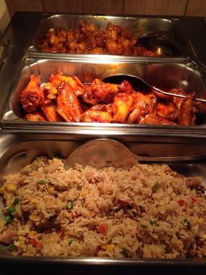 Honey chicken, hot wings and fried rice in a local gas station !!!