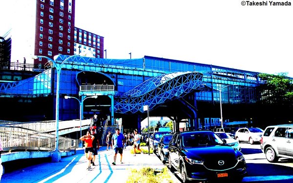 W 8St - NY Aquarium, subway station. Dr. Takeshi Yamada and Seara (Coney Island sea rabbit).