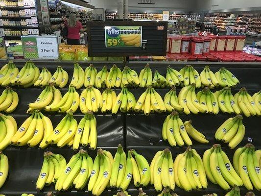 Not going to find close-to-ripe bananas here.