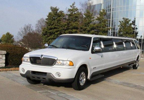 Basic Black Limousine Service offers luxury limousines and other transportation to make sure you arrive on time, in style and in comfort.